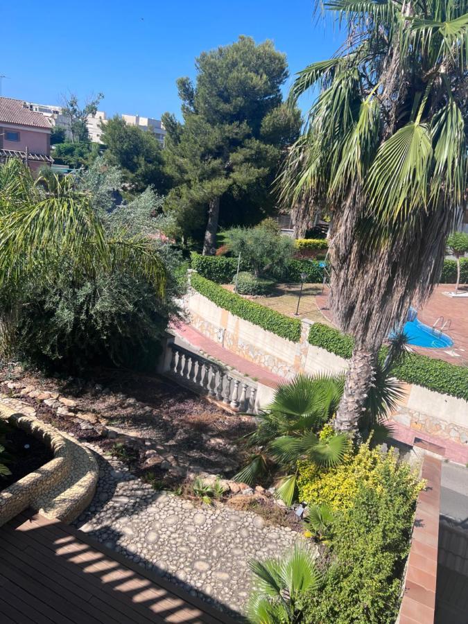 Willa Con Piscina El Vendrell Exterior foto